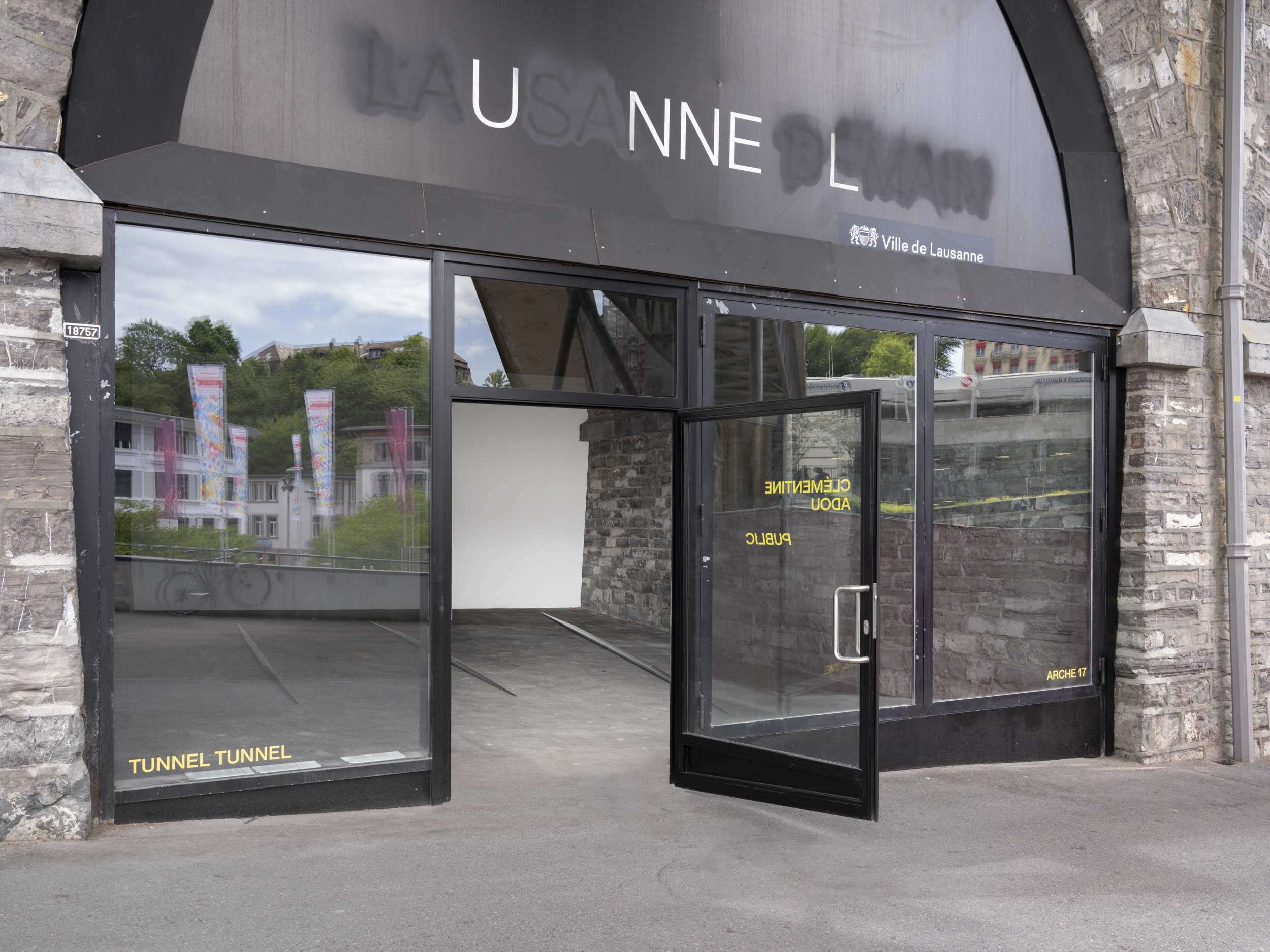 Public Clémentine Adou image